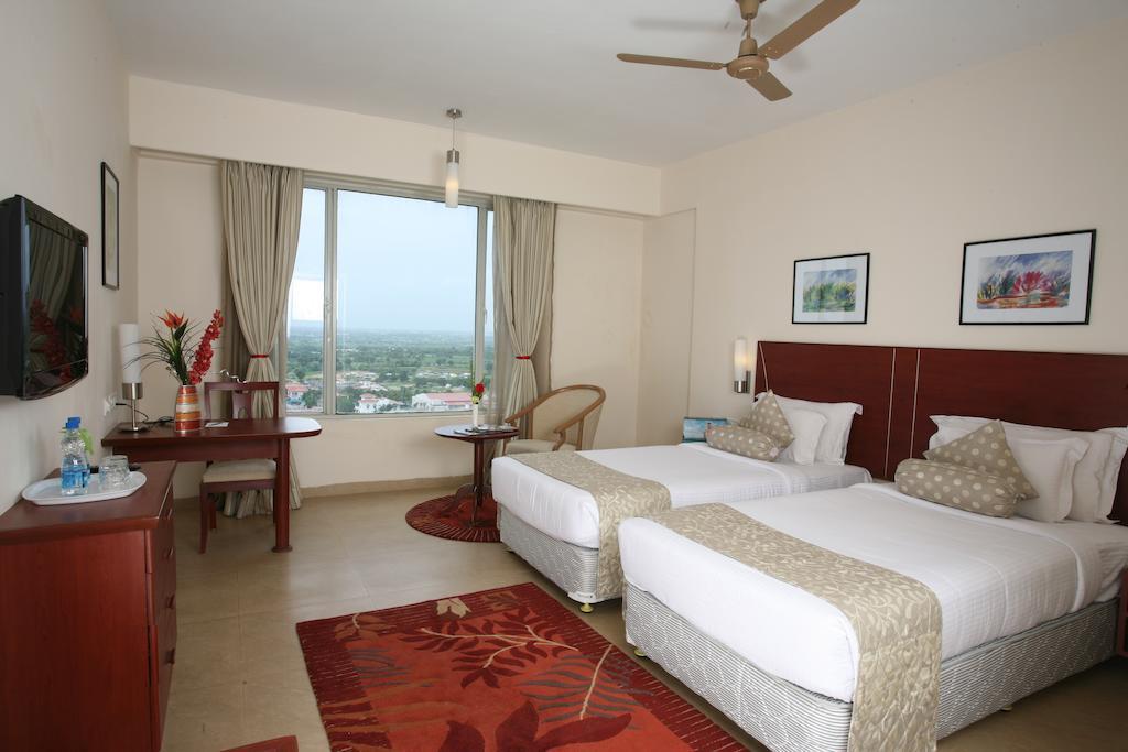 Hotel Leonia Holistic Destination Shamirpet Camera foto